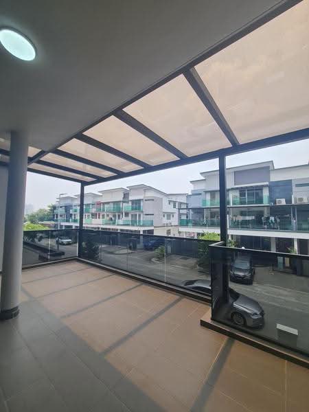 Rumah Teres 3-Tingkat untuk Disewa di BANDAR PUCHONG JAYA (Puchong) - Shu Wai - Balcony - PropertyGuru.com.my