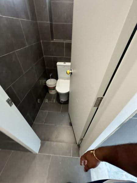Kedai untuk Disewa di Bandar Gamuda Gardens (Rawang) - Eric Yap - Bathroom - PropertyGuru.com.my