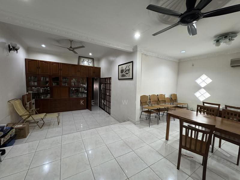 Rumah Teres 2-Tingkat untuk Disewa di Taman Bukit Segar (Cheras) - Ken Woo - Living Room - PropertyGuru.com.my