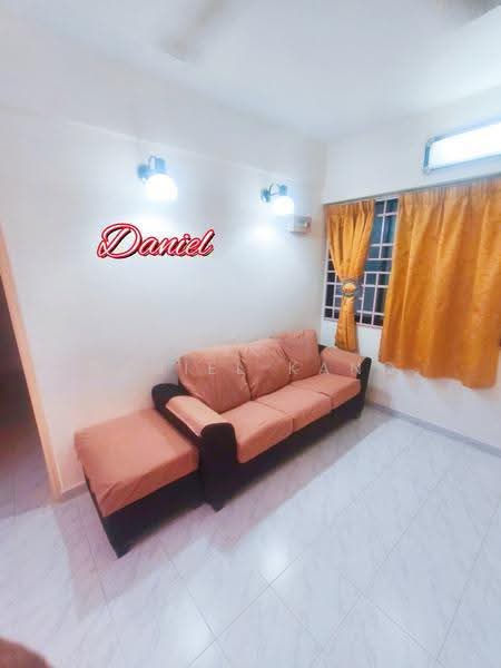 Rumah Flat untuk Disewa di Lorong Semarak Api - Daniel Kang - Living Room - PropertyGuru.com.my