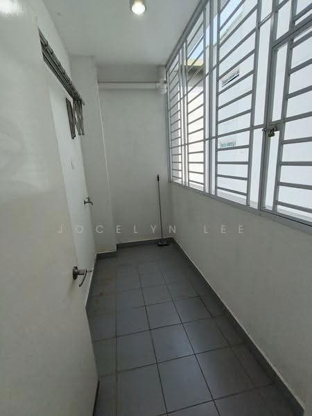 Pangsapuri untuk Disewa di Idaman Residence - Jocelyn Lee - Balcony - PropertyGuru.com.my