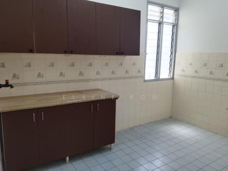 1-storey Terraced House for Rent in SS2 (Petaling Jaya) - Elaine Kow - Kitchen - PropertyGuru.com.my