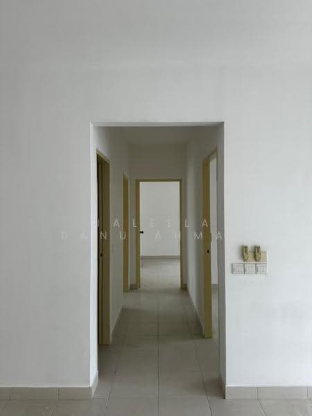 Apartment for Sale at Pangsapuri Seri Mutiara - Jaleela Banu Ahmad - Corridor - PropertyGuru.com.my