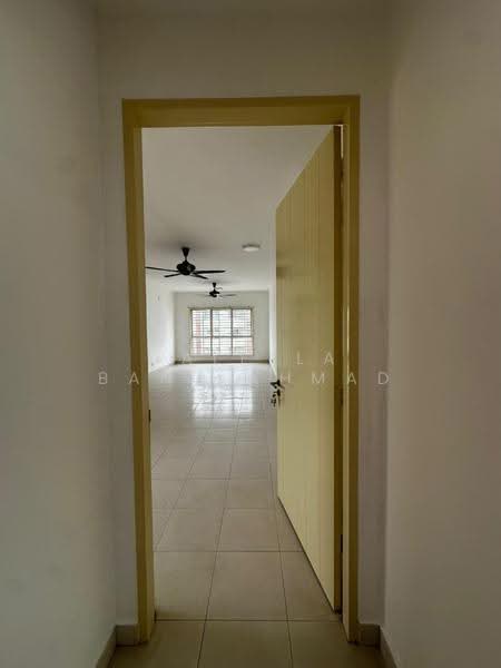 Apartment for Sale at Pangsapuri Seri Mutiara - Jaleela Banu Ahmad - Living Room - PropertyGuru.com.my