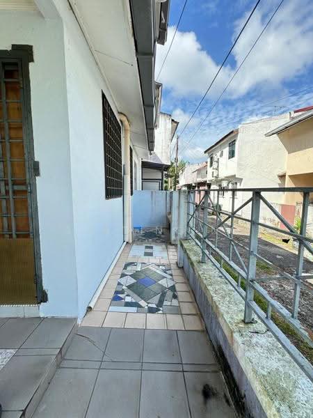 2-storey Terraced House for Rent in Taman Putri Kulai (Kulai) - Austing Ng - Exterior - PropertyGuru.com.my