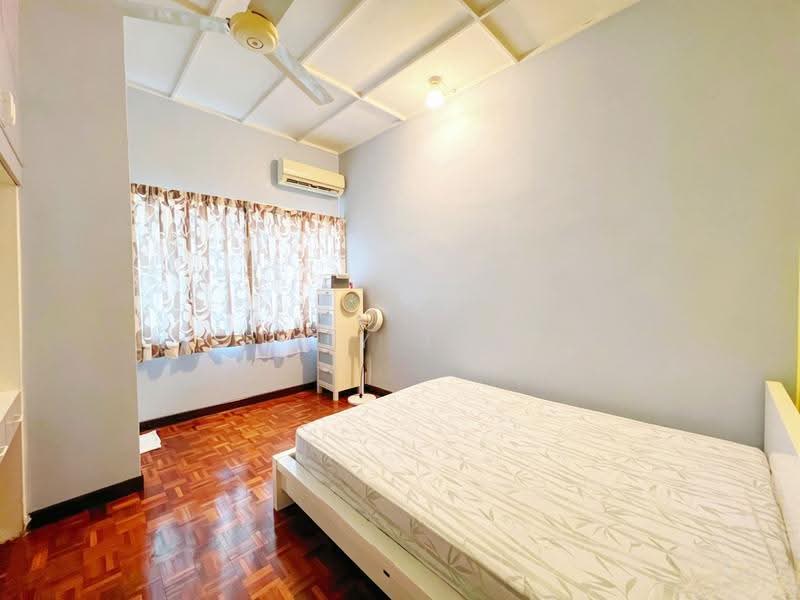 2-storey Terraced House for Sale in Taman Tun Dr Ismail (Kuala Lumpur) - Lily Tan - Bedroom - PropertyGuru.com.my