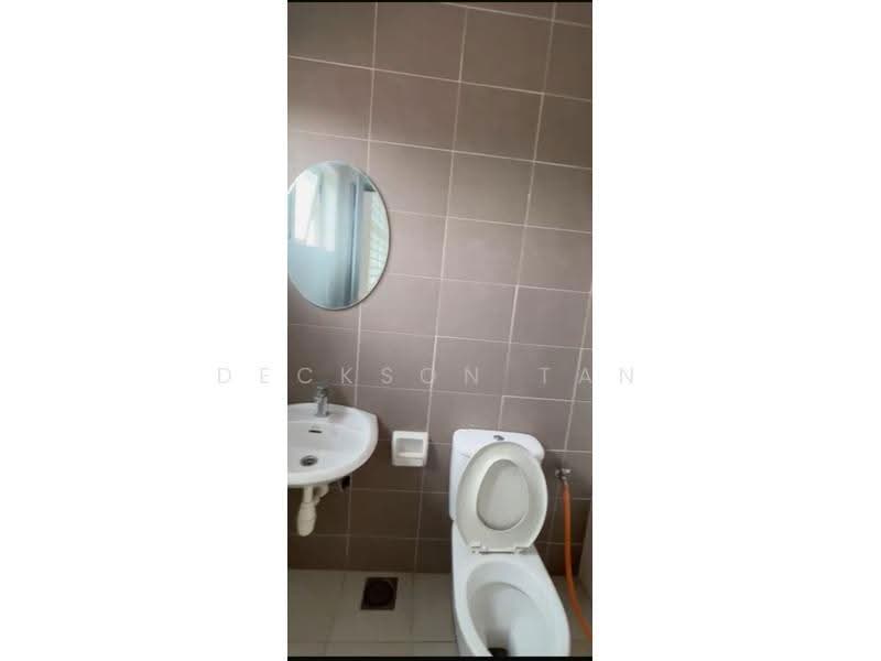 Townhouse for Rent in Petaling Jaya (Selangor) - Deckson Tan - Bathroom - PropertyGuru.com.my