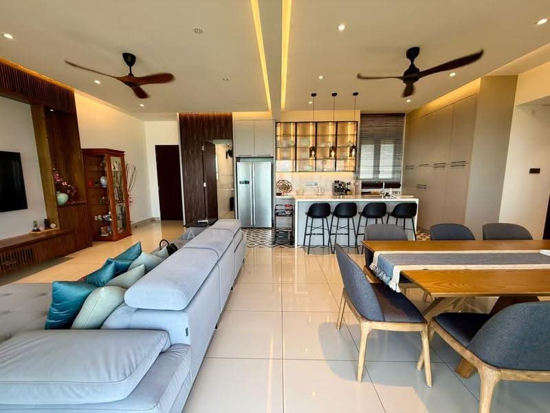 Kondominium untuk Disewa di The Loft @ Southbay City - Amy Tan - Living Room - PropertyGuru.com.my