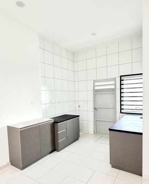 Terraced House for Rent in Johor Bahru (Johor) - Austing Ng - Kitchen - PropertyGuru.com.my
