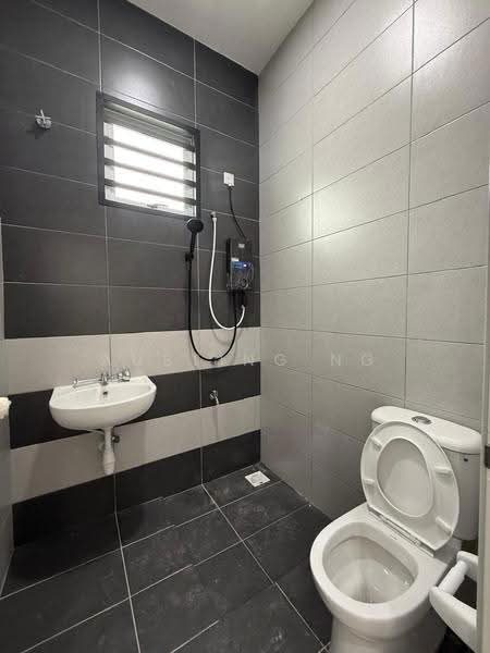 Terraced House for Rent in Johor Bahru (Johor) - Austing Ng - Bathroom - PropertyGuru.com.my