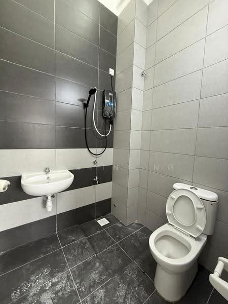 Terraced House for Rent in Johor Bahru (Johor) - Austing Ng - Bathroom - PropertyGuru.com.my