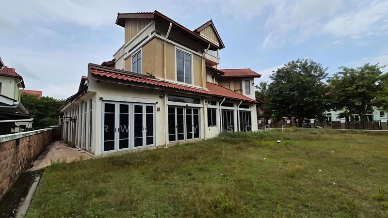 Rumah Berkembar untuk Dijual di Bukit Jelutong (Shah Alam) - Irwan Yusoff - PropertyGuru.com.my