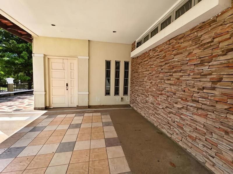 Rumah Berkembar untuk Dijual di Bukit Jelutong (Shah Alam) - Irwan Yusoff - PropertyGuru.com.my