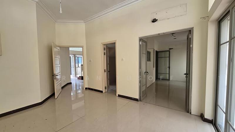 Rumah Berkembar untuk Dijual di Bukit Jelutong (Shah Alam) - Irwan Yusoff - PropertyGuru.com.my