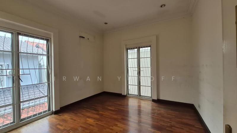 Rumah Berkembar untuk Dijual di Bukit Jelutong (Shah Alam) - Irwan Yusoff - PropertyGuru.com.my