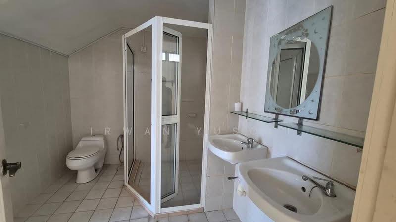 Rumah Berkembar untuk Dijual di Bukit Jelutong (Shah Alam) - Irwan Yusoff - PropertyGuru.com.my