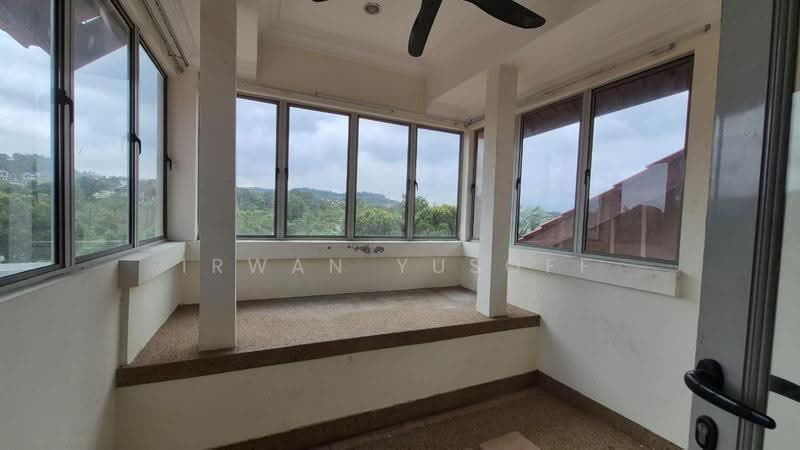 Rumah Berkembar untuk Dijual di Bukit Jelutong (Shah Alam) - Irwan Yusoff - PropertyGuru.com.my