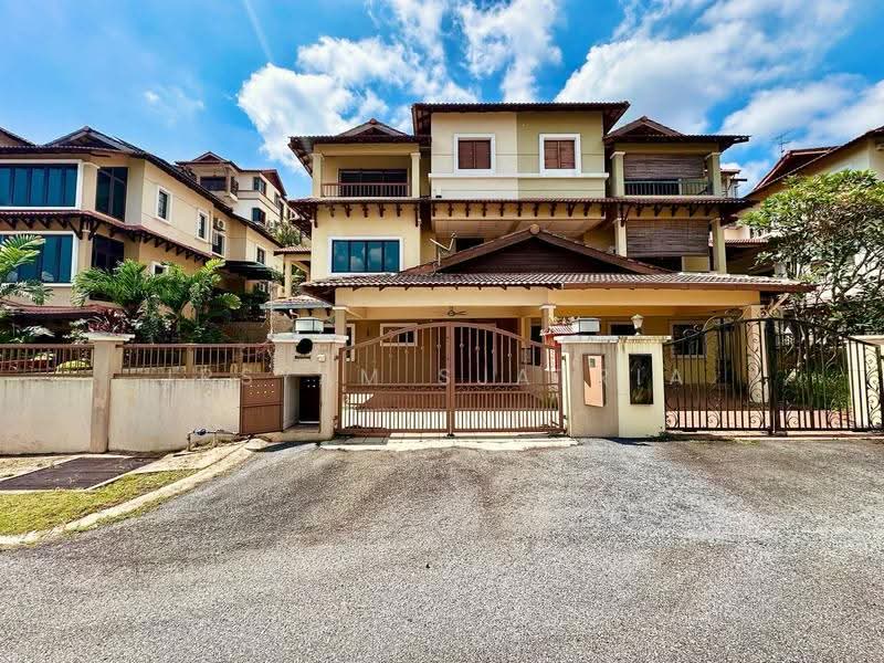 Rumah Berkembar untuk Disewa di Sungai Long (Bandar Sungai Long) - Irsyam Sjatria - Exterior - PropertyGuru.com.my