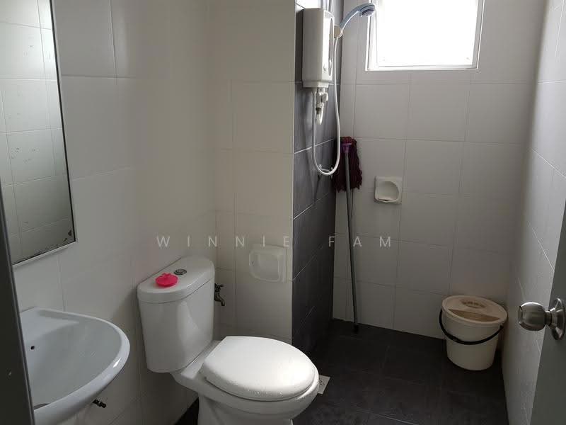 Kondominium untuk Dijual di Casa Residenza - Winnie Fam - Bathroom - PropertyGuru.com.my