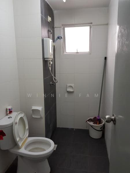 Kondominium untuk Dijual di Casa Residenza - Winnie Fam - Bathroom - PropertyGuru.com.my