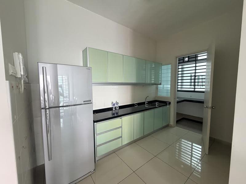 Condominium for Rent at Parkland Residence - Mario Seet - Kitchen - PropertyGuru.com.my