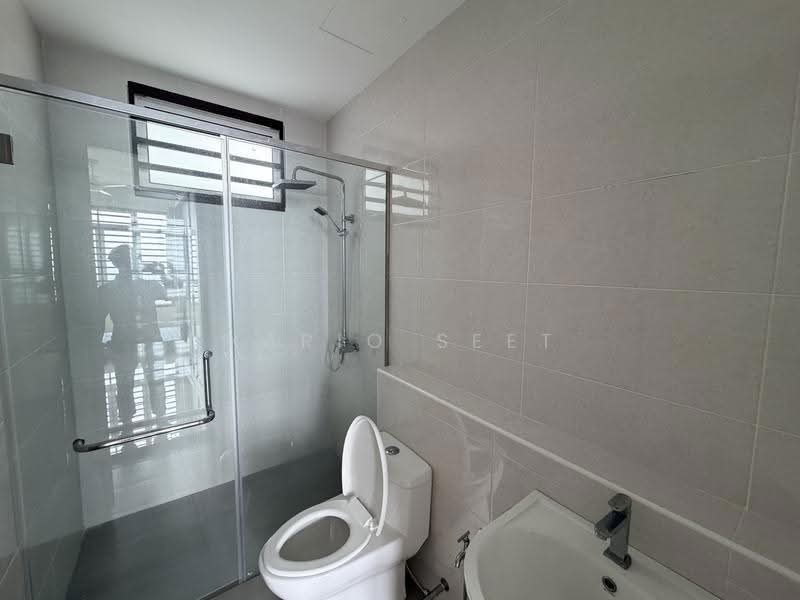 Condominium for Rent at Parkland Residence - Mario Seet - Bathroom - PropertyGuru.com.my