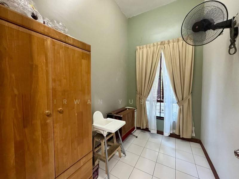 Rumah Berkembar untuk Dijual di Bukit Jelutong (Shah Alam) - Irwan Yusoff - PropertyGuru.com.my