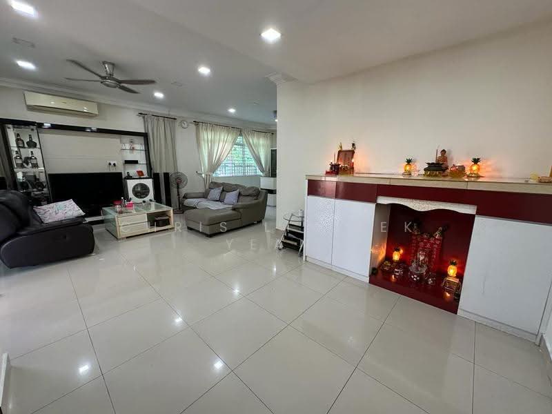 Rumah Teres untuk Dijual di Bandar Mahkota Cheras (Cheras) - Chris Lim Pek Yean - Living Room - PropertyGuru.com.my