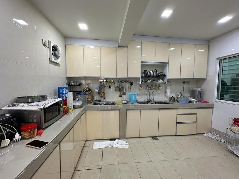Rumah Teres untuk Dijual di Bandar Mahkota Cheras (Cheras) - Chris Lim Pek Yean - Kitchen - PropertyGuru.com.my