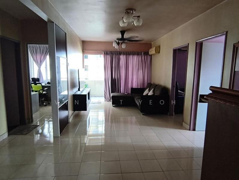 Kondominium untuk Dijual di Magna Ville - Vincent Yeoh - Living Room - PropertyGuru.com.my