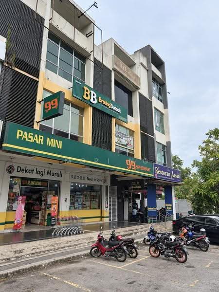 Shop for Sale in Bandar Seri Putra (Bangi) - Mori Ng - Exterior - PropertyGuru.com.my
