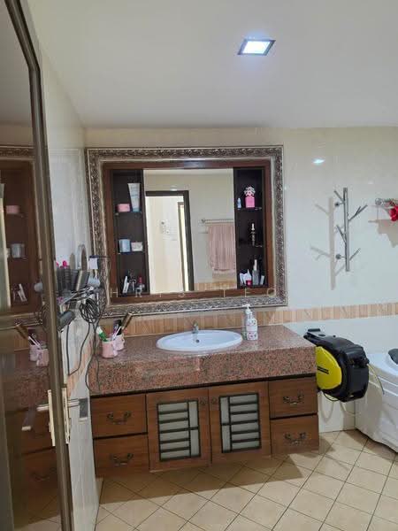 Condominium for Sale at Putra Marine Resort - Chris Teoh - Bathroom - PropertyGuru.com.my