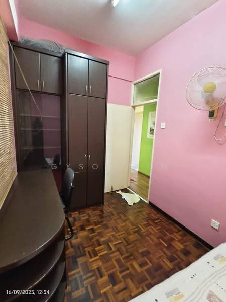 Pangsapuri untuk Disewa di Taman Jubilee Phase 5 - Gyson Goh - Bedroom - PropertyGuru.com.my