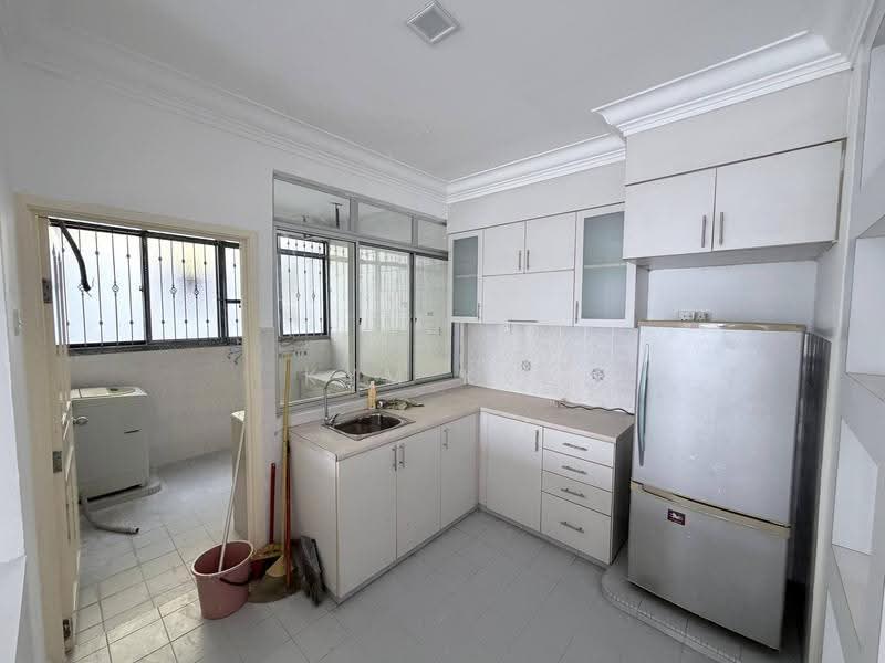 Pangsapuri untuk Dijual di Sri Akasia - Kym Kee - Kitchen - PropertyGuru.com.my