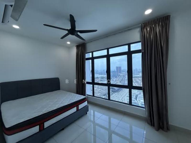 Kediaman Servis untuk Dijual di TRiGON Luxury Residences - Ben Lor - Bedroom - PropertyGuru.com.my