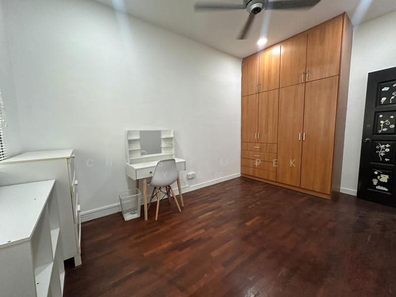 Rumah Berkembar untuk Dijual di Sungai Long (Bandar Sungai Long) - Chris Lim Pek Yean - Bedroom - PropertyGuru.com.my