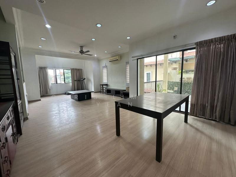 Rumah Berkembar untuk Dijual di Sungai Long (Bandar Sungai Long) - Chris Lim Pek Yean - Living Room - PropertyGuru.com.my