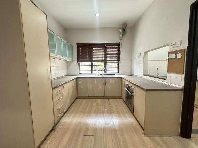 Rumah Berkembar untuk Dijual di Sungai Long (Bandar Sungai Long) - Chris Lim Pek Yean - Kitchen - PropertyGuru.com.my