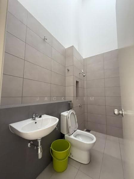 2-storey Terraced House for Sale in Telok Panglima Garang (Selangor) - Jack Lim - Bathroom - PropertyGuru.com.my