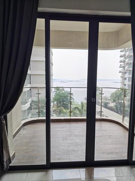 Pangsapuri untuk Disewa di Kings Bay @ Country Garden Danga Bay - Darren Ngu - Balcony - PropertyGuru.com.my