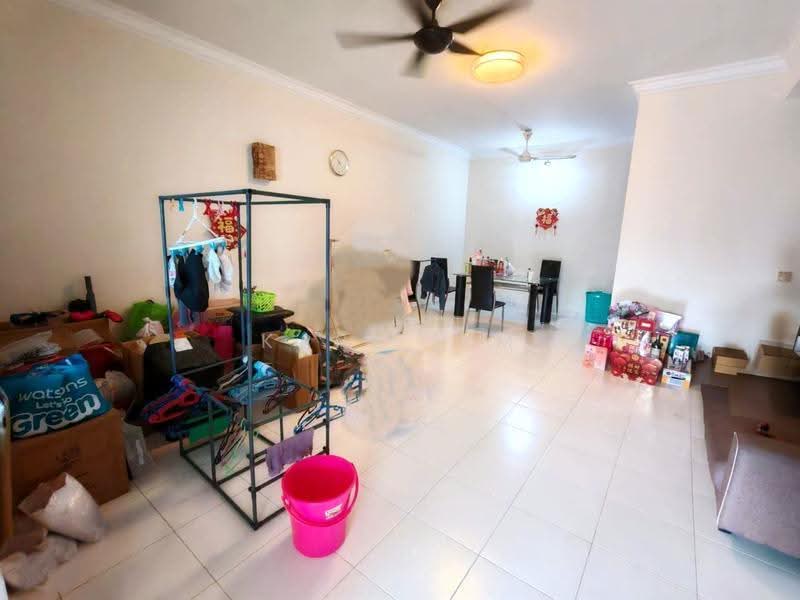 Rumah Teres 2-Tingkat untuk Dijual di Taman Setia Indah (Tebrau) - Karl Lim - Living Room - PropertyGuru.com.my