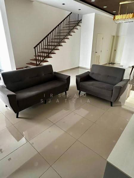 Terraced House for Rent in Semenyih (Selangor) - Irsyam Sjatria - Living Room - PropertyGuru.com.my