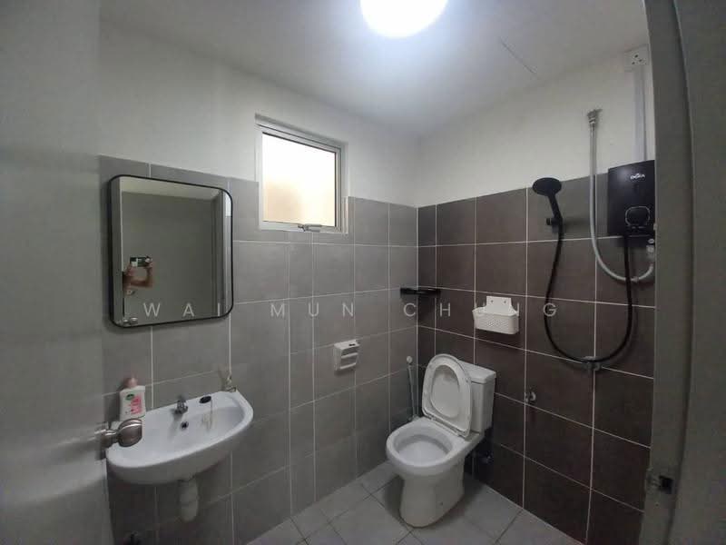 Pangsapuri untuk Disewa di Lily Apartment @ Kuchai Lama - WAI MUN CHUNG - Bathroom - PropertyGuru.com.my