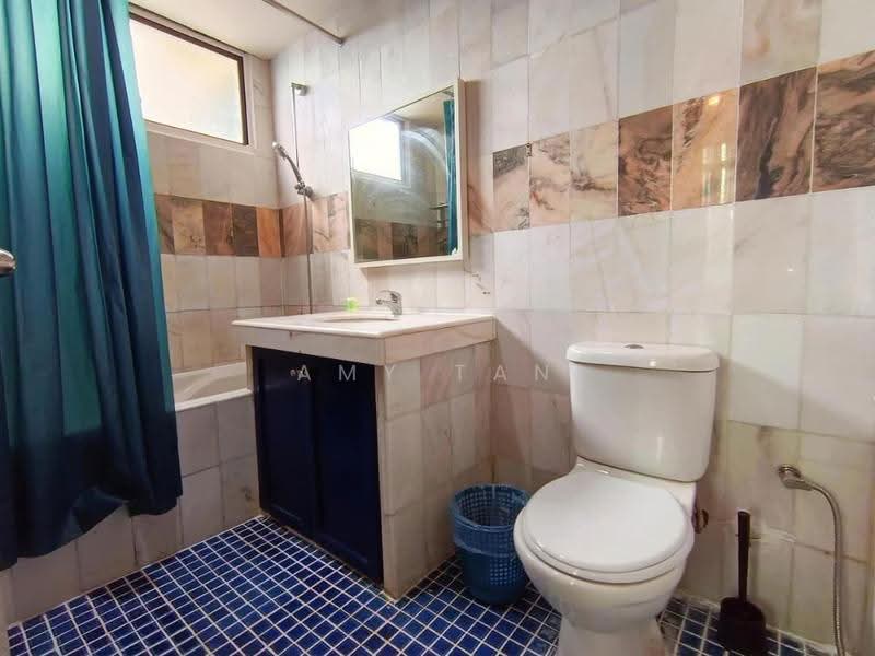 Apartment for Rent at Century Bay Apartment - Amy Tan - Bathroom - PropertyGuru.com.my
