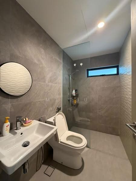 Kediaman Servis untuk Disewa di Quinn Residence - MT Tiu - Bathroom - PropertyGuru.com.my