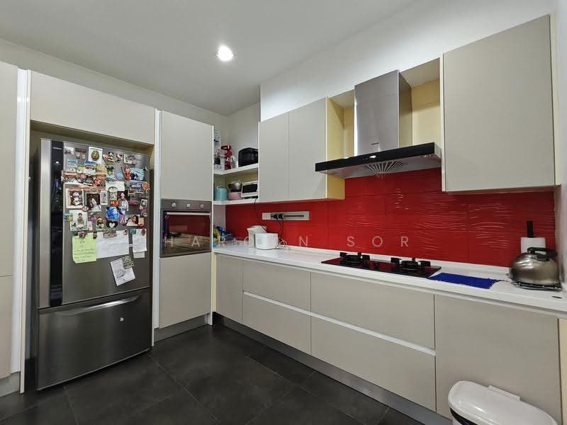 Townhouse for Sale in Sunway Damansara (Kota Damansara) - Sharoan Sor - Kitchen - PropertyGuru.com.my