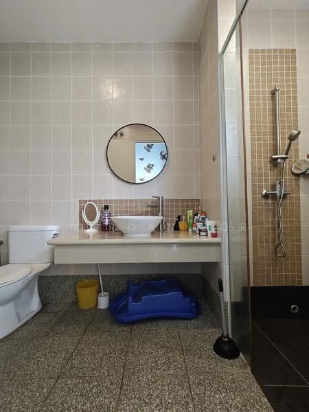 Townhouse for Sale in Sunway Damansara (Kota Damansara) - Sharoan Sor - Bathroom - PropertyGuru.com.my