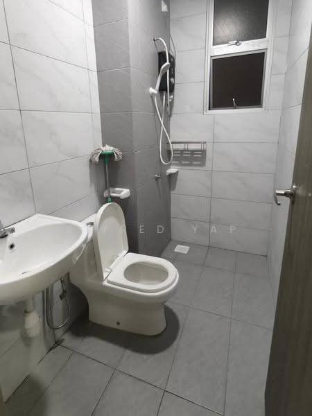 Kediaman Servis untuk Disewa di SKS Habitat - Alfred Yap - Bathroom - PropertyGuru.com.my
