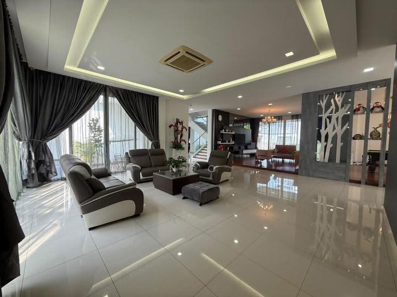 Bungalow House untuk Dijual di Batu Pahat (Johor) - NGO - Living Room - PropertyGuru.com.my