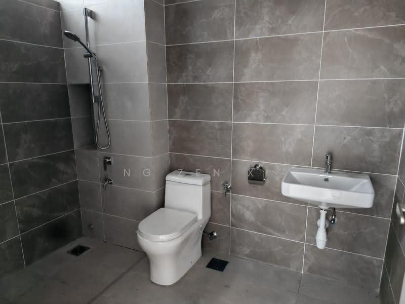 2-storey Terraced House for Rent in Kulai (Johor) - NG ZEN XI - Bathroom - PropertyGuru.com.my